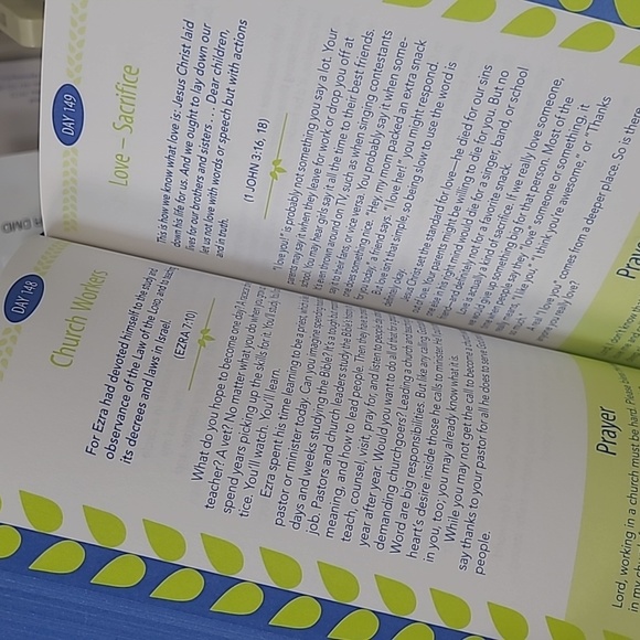 The Purpose Driven Life Devotional for Kids by Rick Warren - 365 devotions - Picture 5 of 6